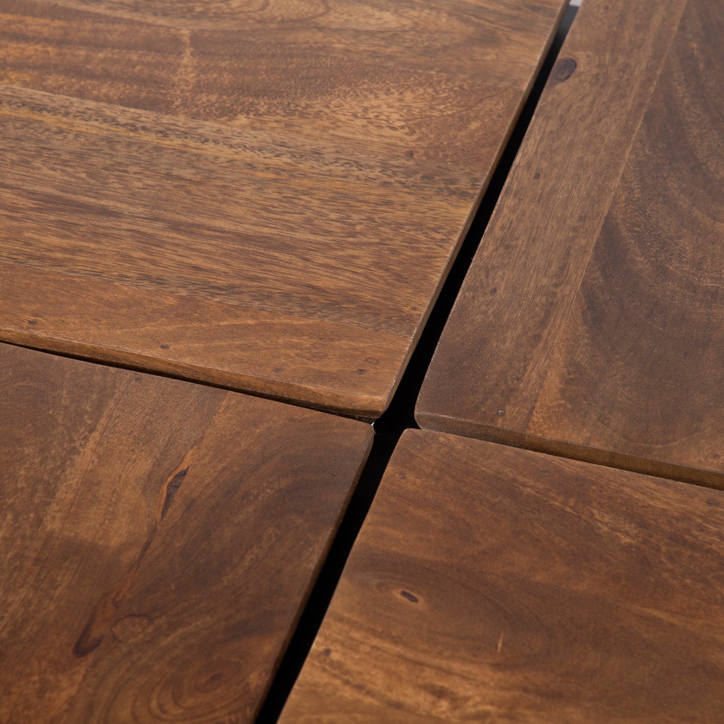 Mesa de centro piramidal em madeira e metal | Acacia Sirocco