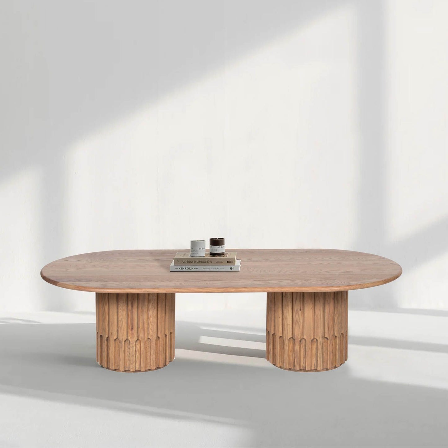 Mesa de centro oval | Carvalho Dalta